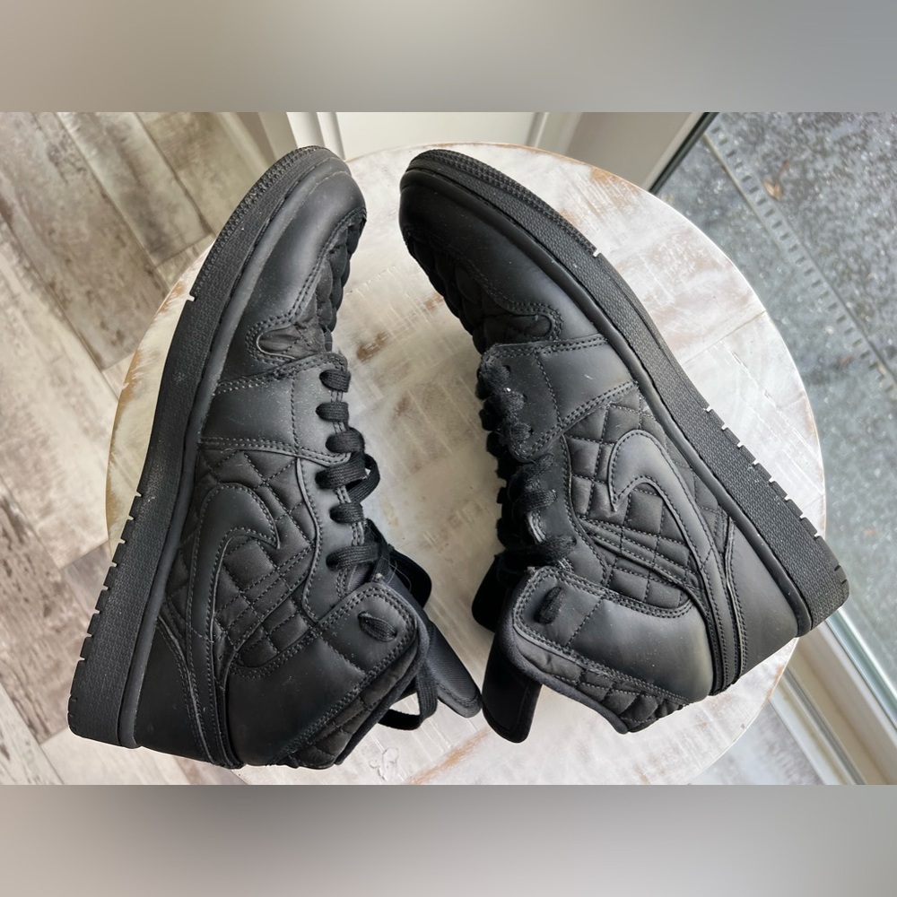 Nike Air Jordan 1 Mid SE Retro Quilted Black size 11w 9.5m - Picture 6 of 9